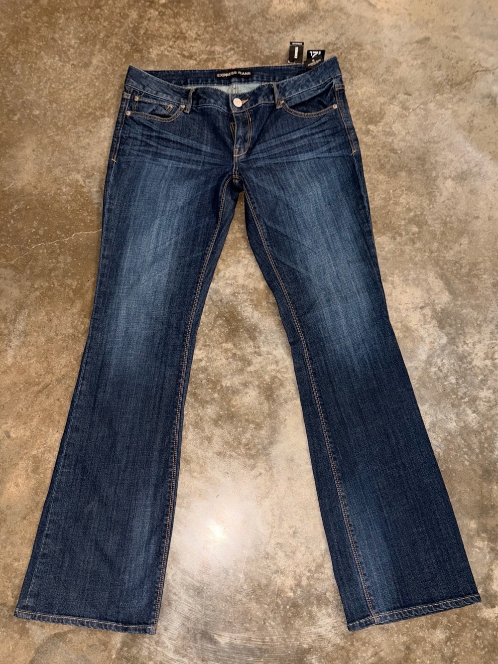 NWT Express Stella Low Rise Bootcut Jeans Dark Wash Size 12 Long Flare Classic
